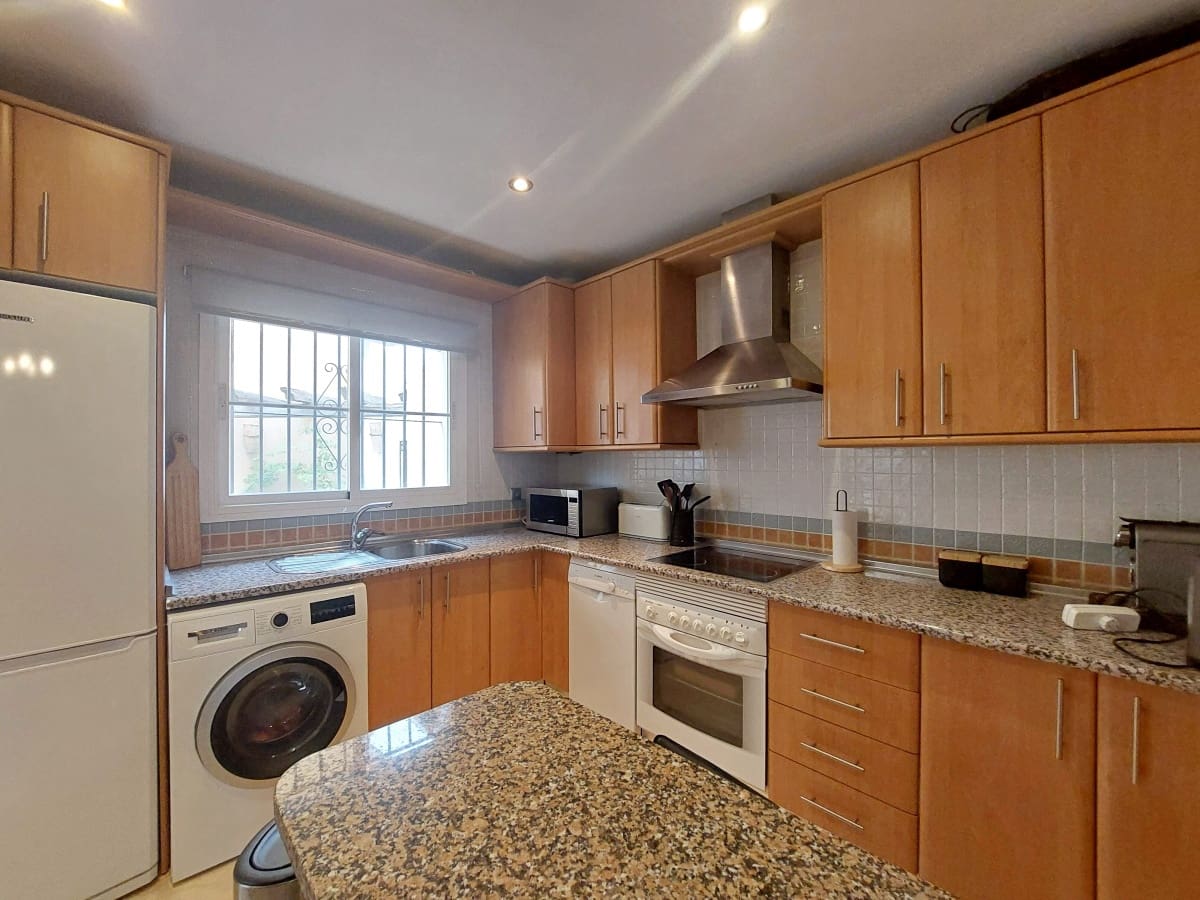 3 soverom Hus til salgs i Medina-Sidonia med svømmebasseng garasje - € 185 000 (Ref: 9410291)