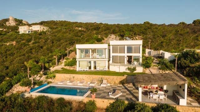 4 makuuhuone Huvila myytävänä paikassa Zahara de los Atunes, Barbate mukana uima-altaan 
autotalli - 2 950 000 € (Ref: 9442793)