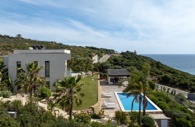 4 makuuhuone Huvila myytävänä paikassa Zahara de los Atunes, Barbate mukana uima-altaan 
autotalli - 2 950 000 € (Ref: 9442793)