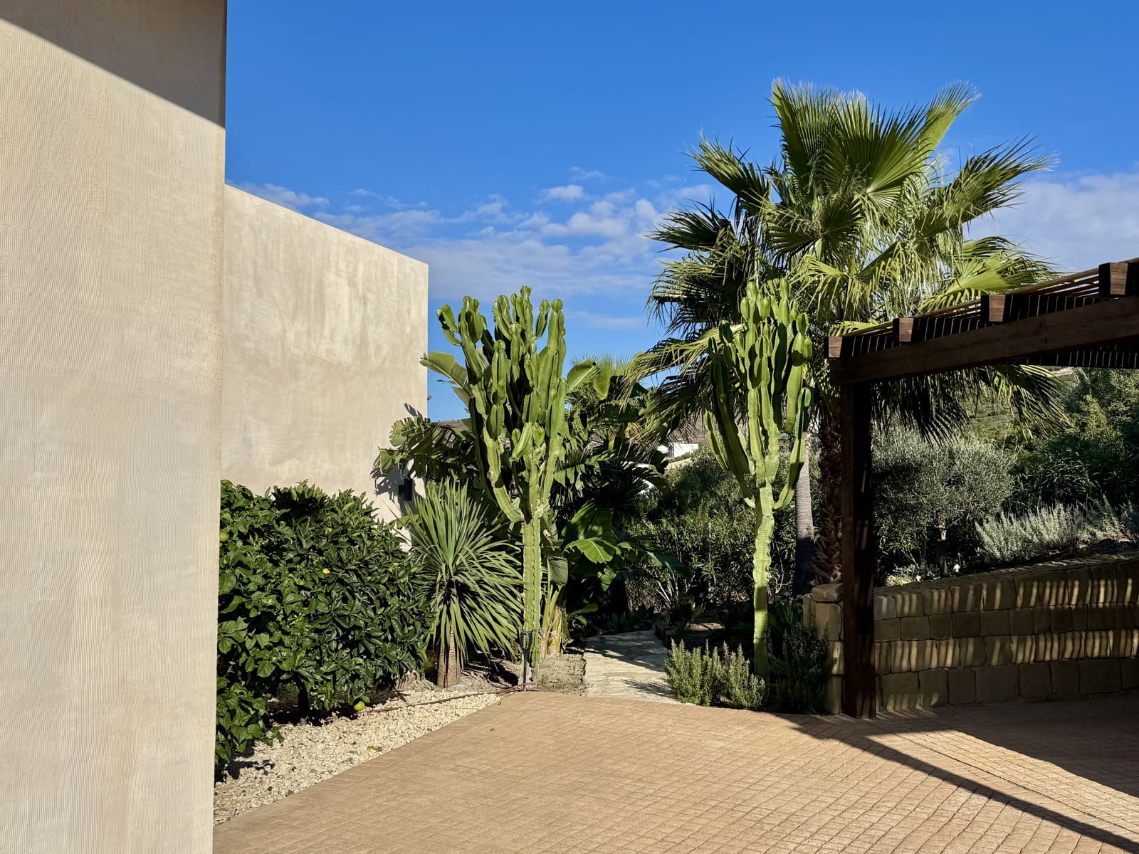 4 makuuhuone Huvila myytävänä paikassa Zahara de los Atunes mukana uima-altaan 
autotalli - 2 950 000 € (Ref: 9442793)