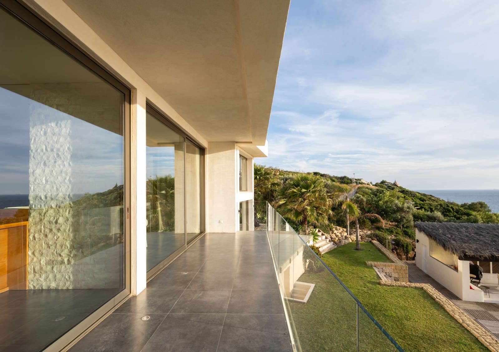 4 makuuhuone Huvila myytävänä paikassa Zahara de los Atunes mukana uima-altaan 
autotalli - 2 950 000 € (Ref: 9442793)