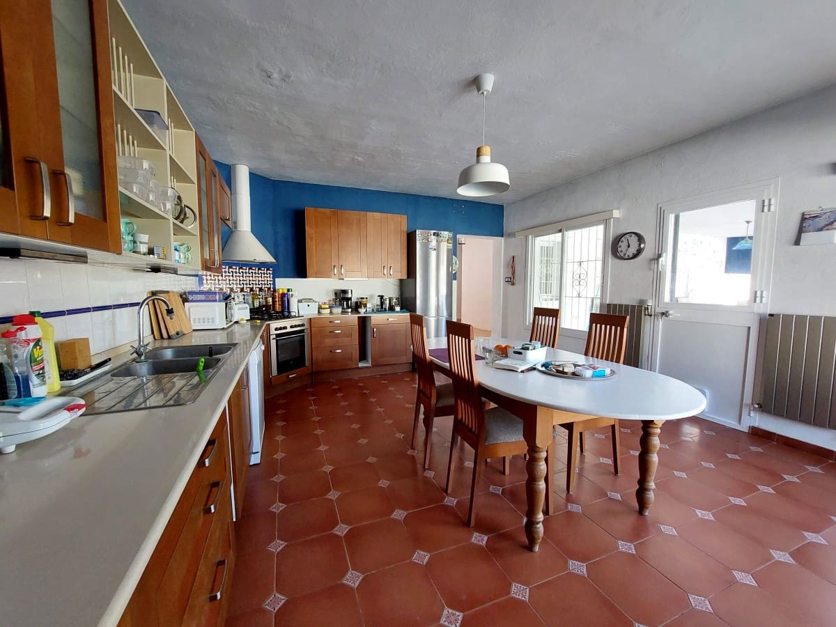 3 quarto Moradia para venda em Chiclana de la Frontera com piscina garagem - 449 795 € (Ref: 9468972)