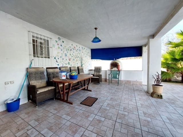 3 sypialnia Willa na sprzedaż w Chiclana de la Frontera z basenem garażem - 425 000 € (Ref: 9468972)
