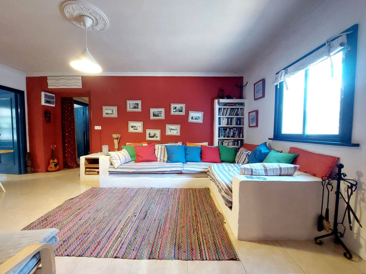 3 bedroom Villa for sale in Medina-Sidonia with pool garage - € 185,000 (Ref: 9478850)