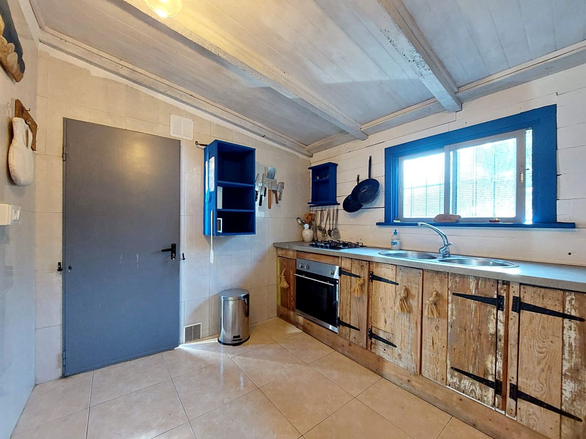 3 bedroom Villa for sale in Medina-Sidonia with pool garage - € 185,000 (Ref: 9478850)