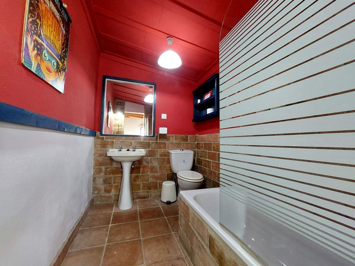 3 bedroom Villa for sale in Medina-Sidonia with pool garage - € 185,000 (Ref: 9478850)