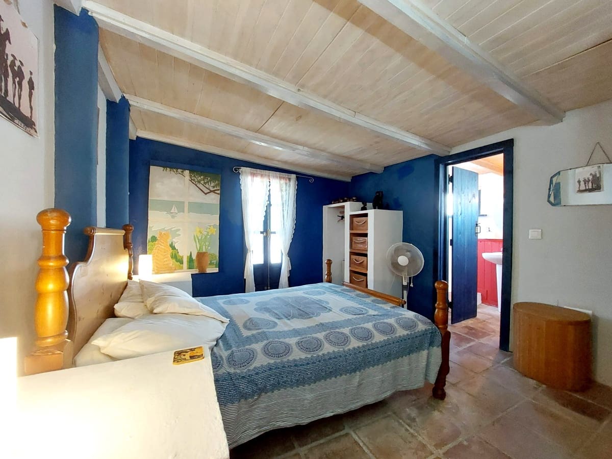 3 bedroom Villa for sale in Medina-Sidonia with pool garage - € 185,000 (Ref: 9478850)