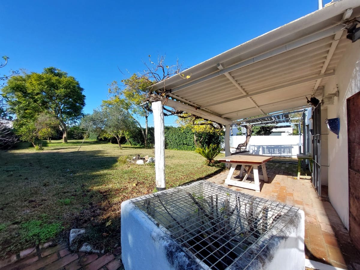 3 bedroom Villa for sale in Medina-Sidonia with pool garage - € 185,000 (Ref: 9478850)