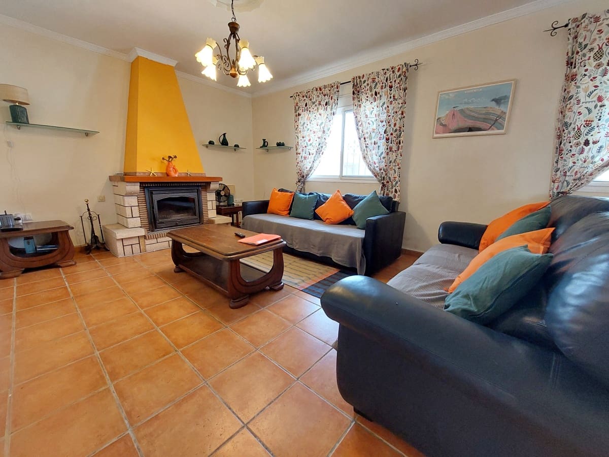 3 slaapkamer Villa te koop in Chiclana de la Frontera met zwembad garage - € 299.950 (Ref: 9488507)