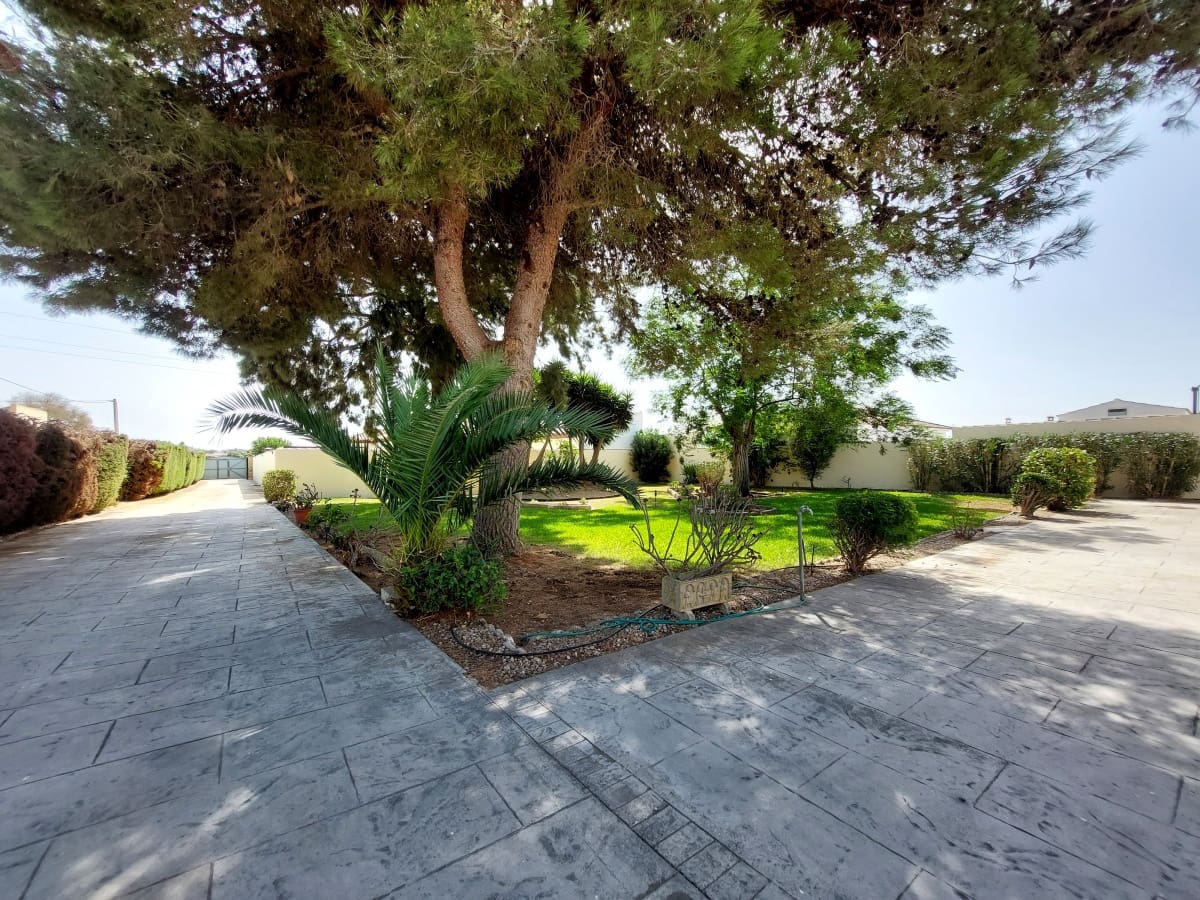 3 slaapkamer Villa te koop in Chiclana de la Frontera met zwembad garage - € 299.950 (Ref: 9488507)