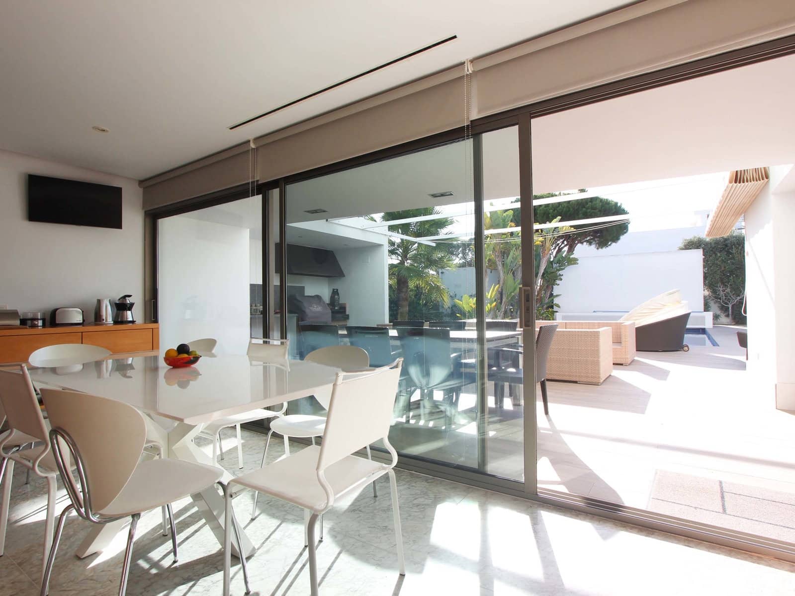 4 bedroom Villa for sale in Conil de la Frontera with pool garage - € 1,600,000 (Ref: 9488527)