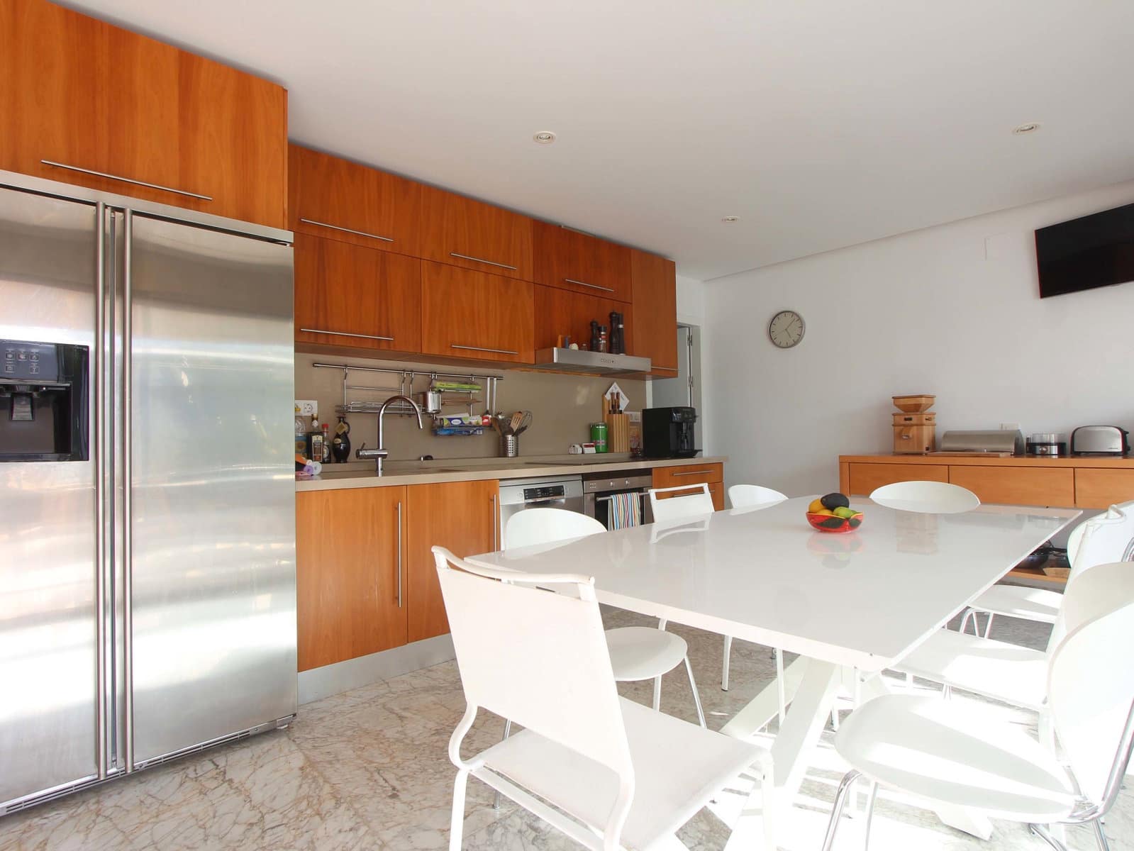 4 bedroom Villa for sale in Conil de la Frontera with pool garage - € 1,600,000 (Ref: 9488527)