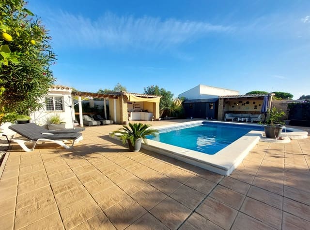 3 slaapkamer Villa te koop in Chiclana de la Frontera met zwembad garage - € 335.000 (Ref: 9488528)
