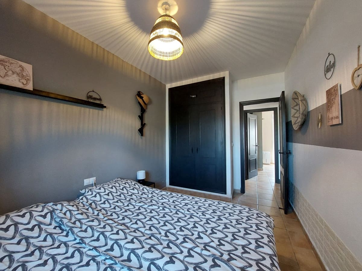 3 slaapkamer Villa te koop in Chiclana de la Frontera met zwembad garage - € 335.000 (Ref: 9488528)