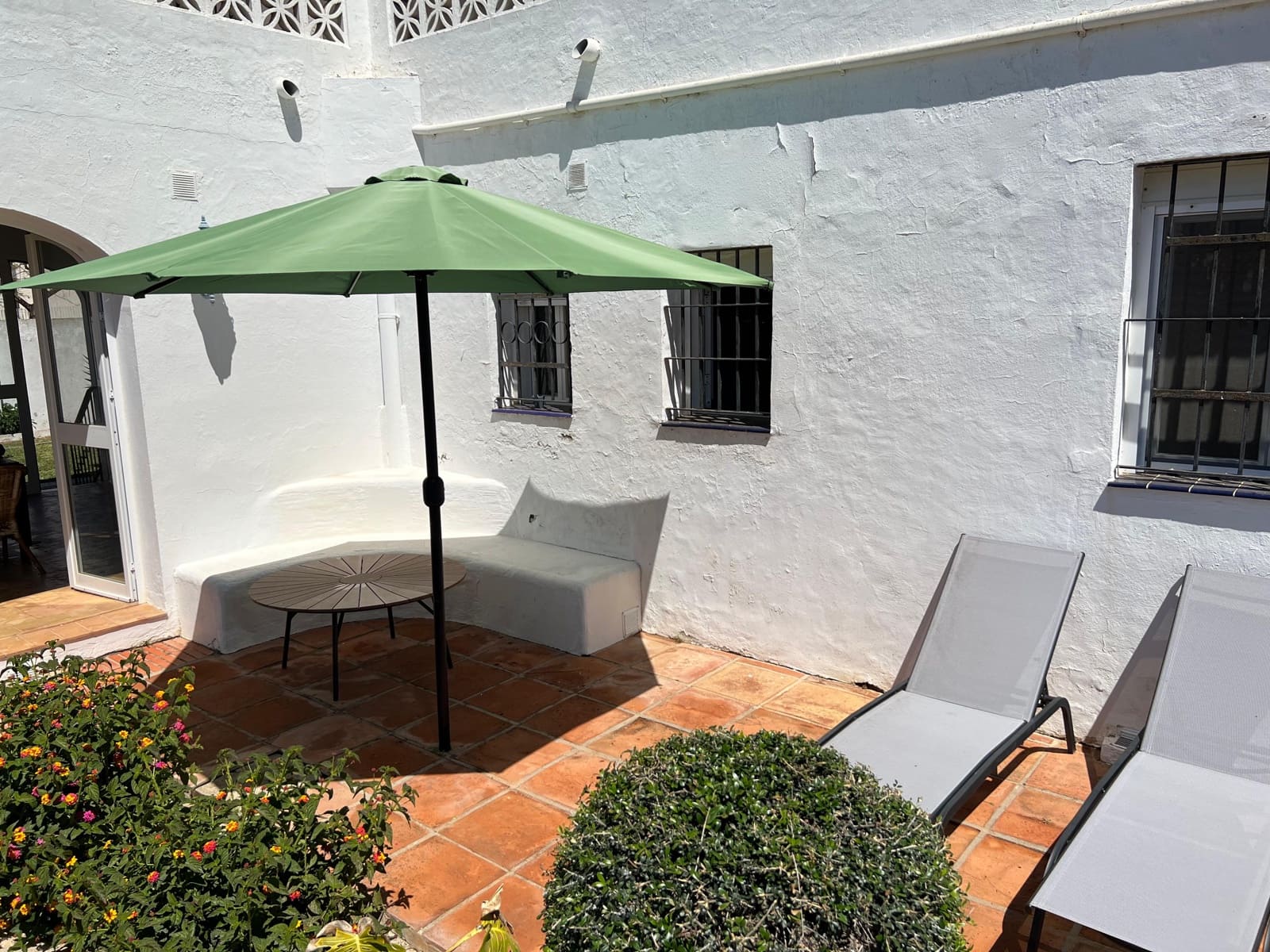 4 bedroom Villa for sale in Conil de la Frontera with pool garage - € 649,000 (Ref: 9500264)