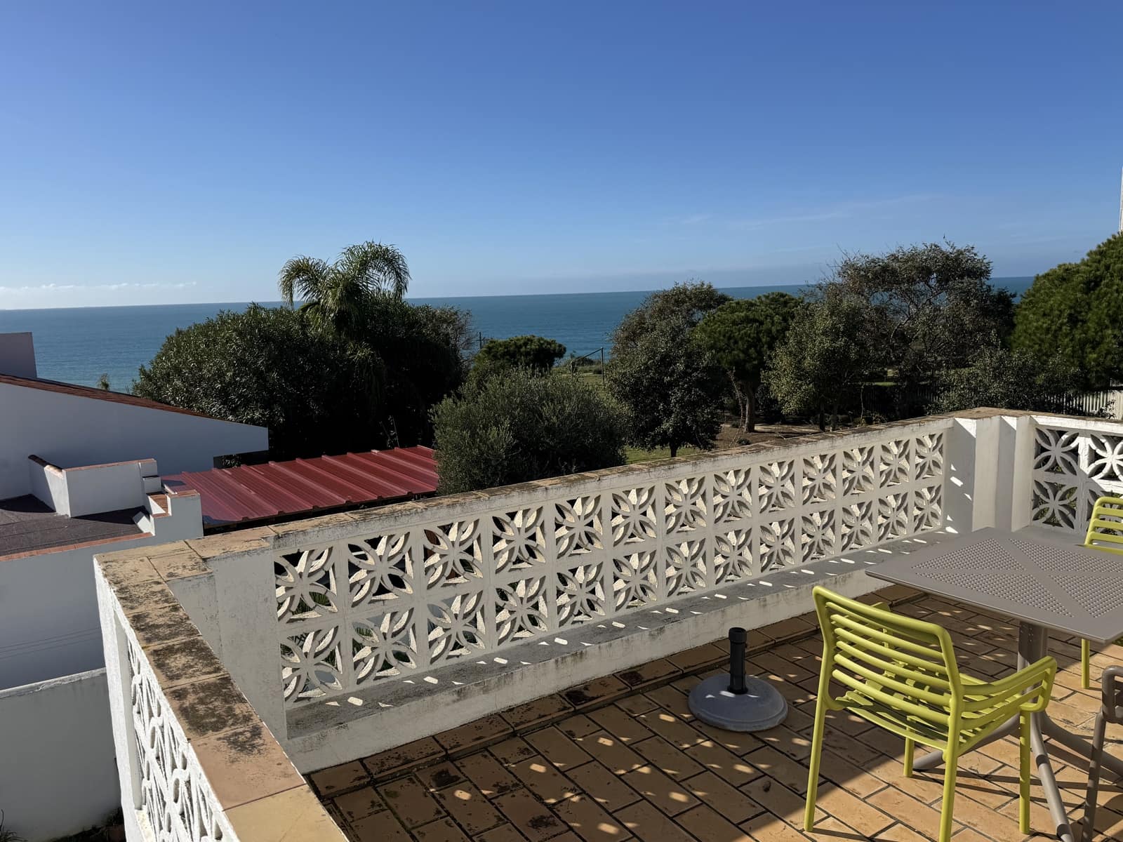 4 bedroom Villa for sale in Conil de la Frontera with pool garage - € 649,000 (Ref: 9500264)