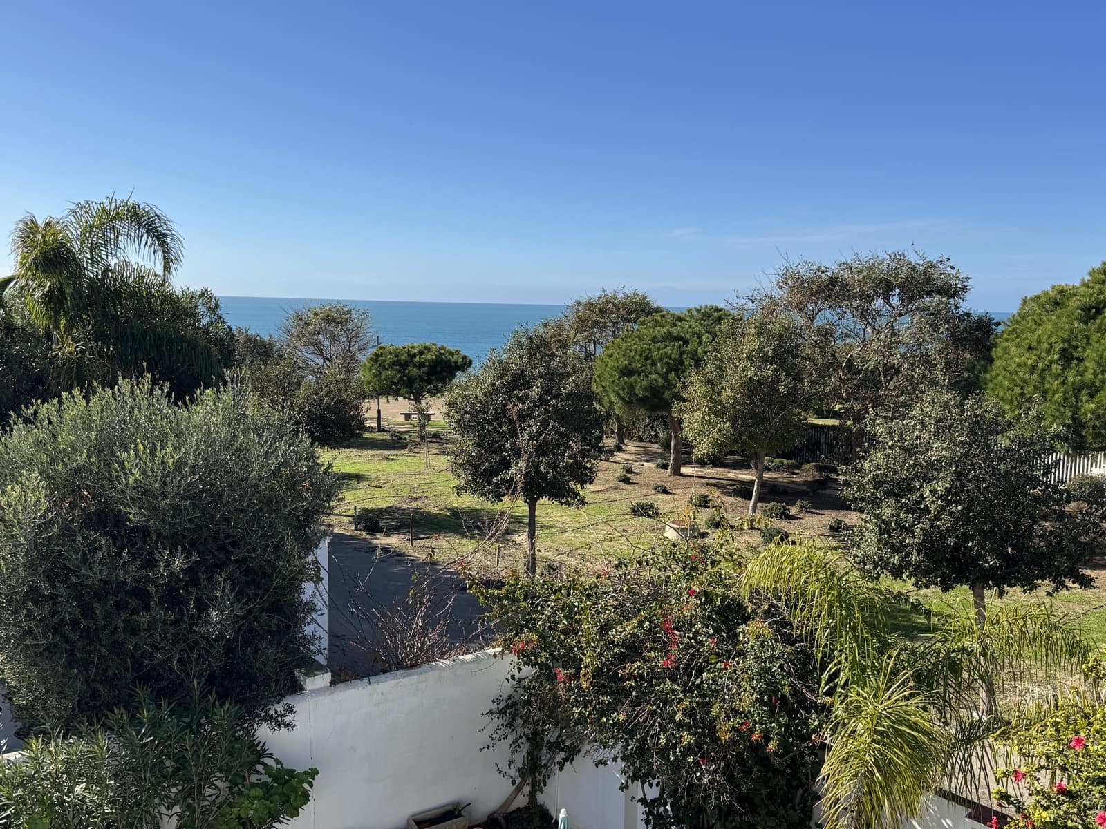 4 bedroom Villa for sale in Conil de la Frontera with pool garage - € 649,000 (Ref: 9500264)