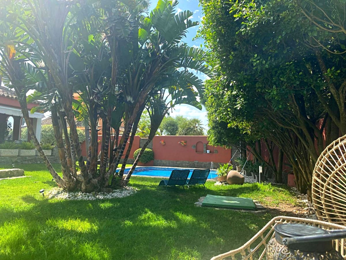 5 sovrum Villa till salu i Novo Sancti Petri med pool garage - 1 200 000 € (Ref: 9626721)