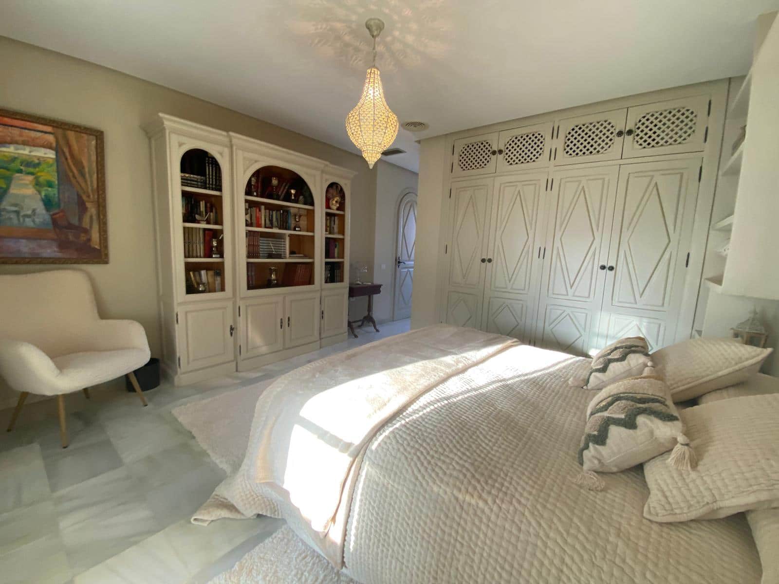 5 sovrum Villa till salu i Novo Sancti Petri med pool garage - 1 200 000 € (Ref: 9626721)