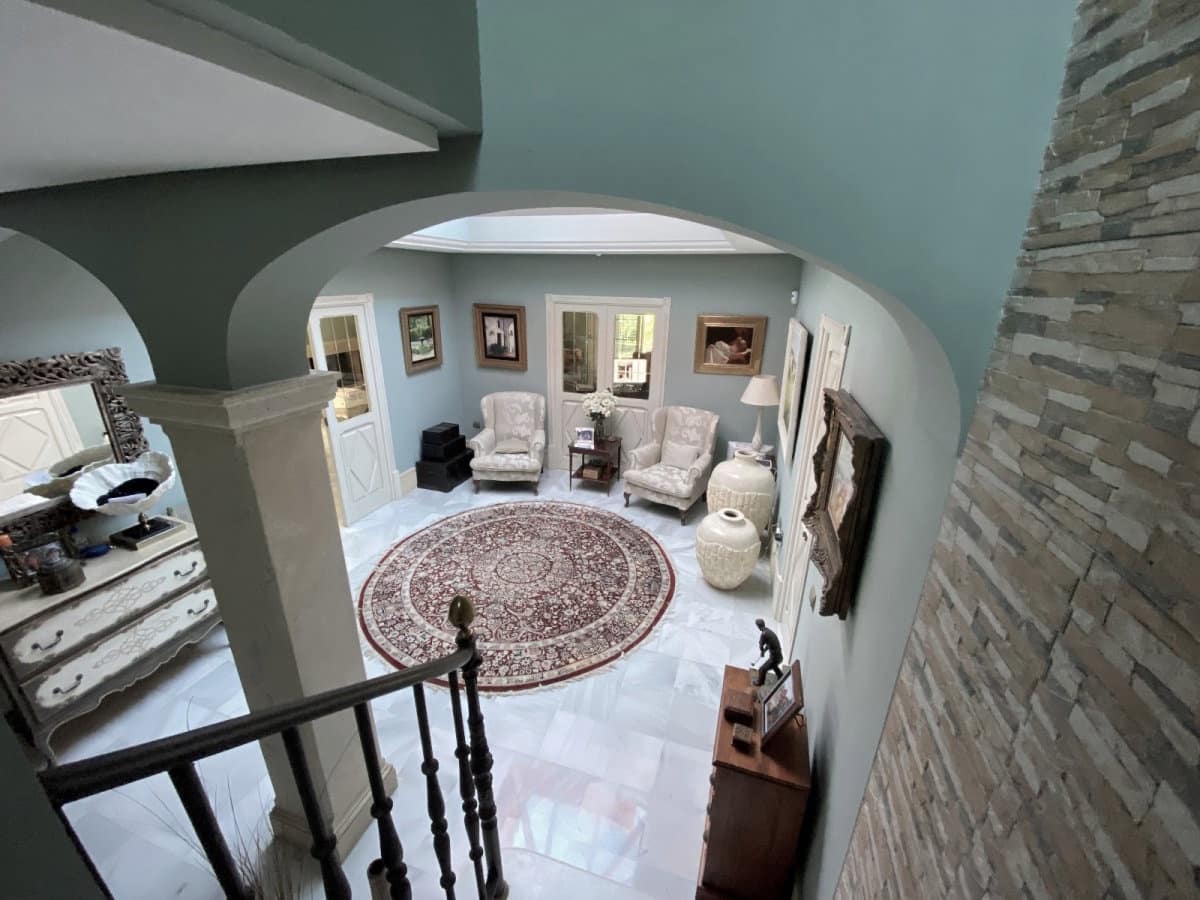 5 bedroom Villa for sale in Novo Sancti Petri with pool garage - € 1,200,000 (Ref: 9626721)