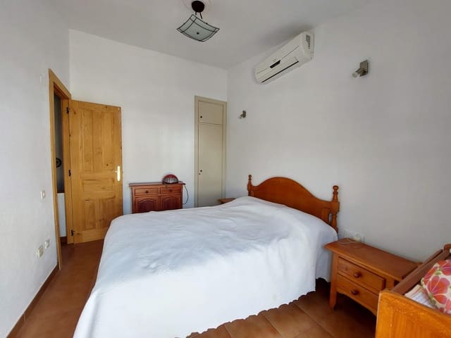2 sypialnia Dom na sprzedaż w Chiclana de la Frontera z basenem garażem - 225 000 € (Ref: 9665239)
