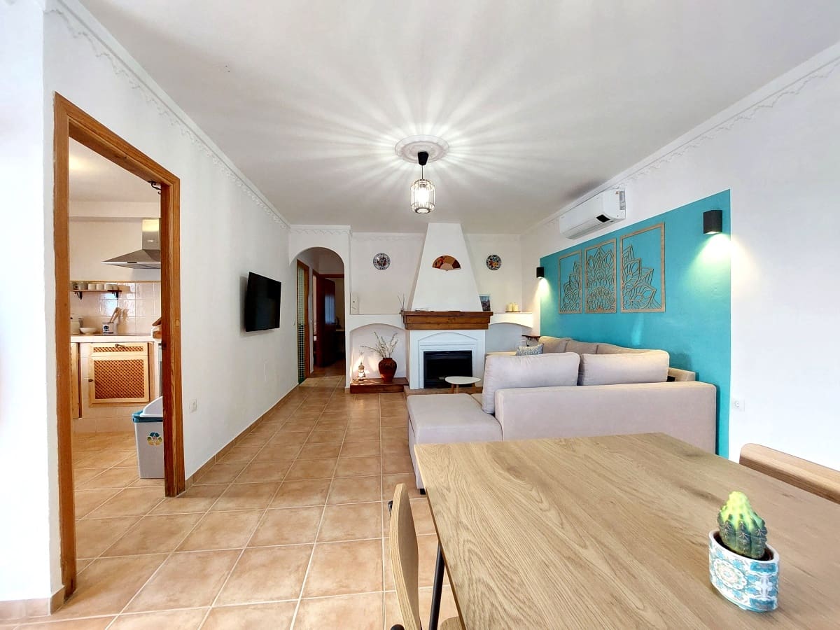 2 bedroom Townhouse for sale in Alcala de los Gazules with garage - € 89,800 (Ref: 9699305)