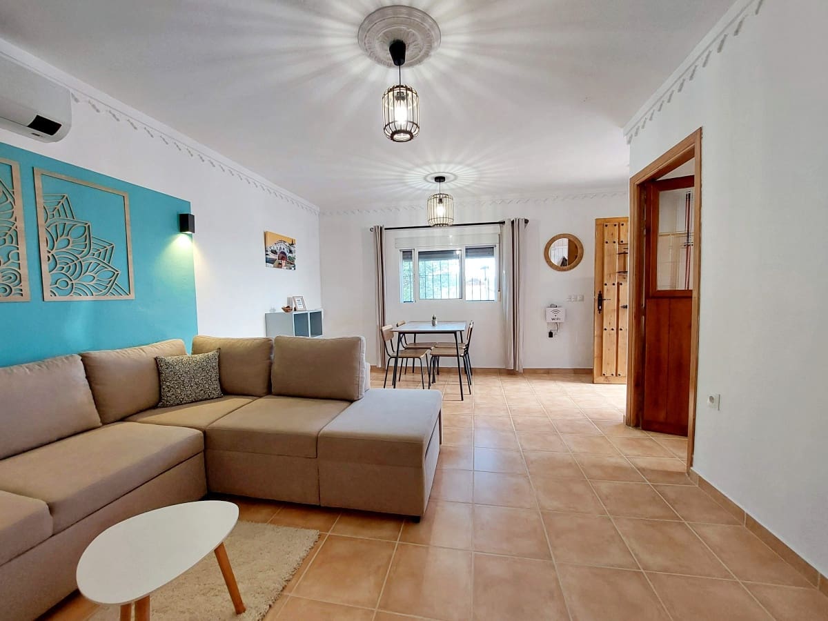 2 bedroom Townhouse for sale in Alcala de los Gazules with garage - € 89,800 (Ref: 9699305)