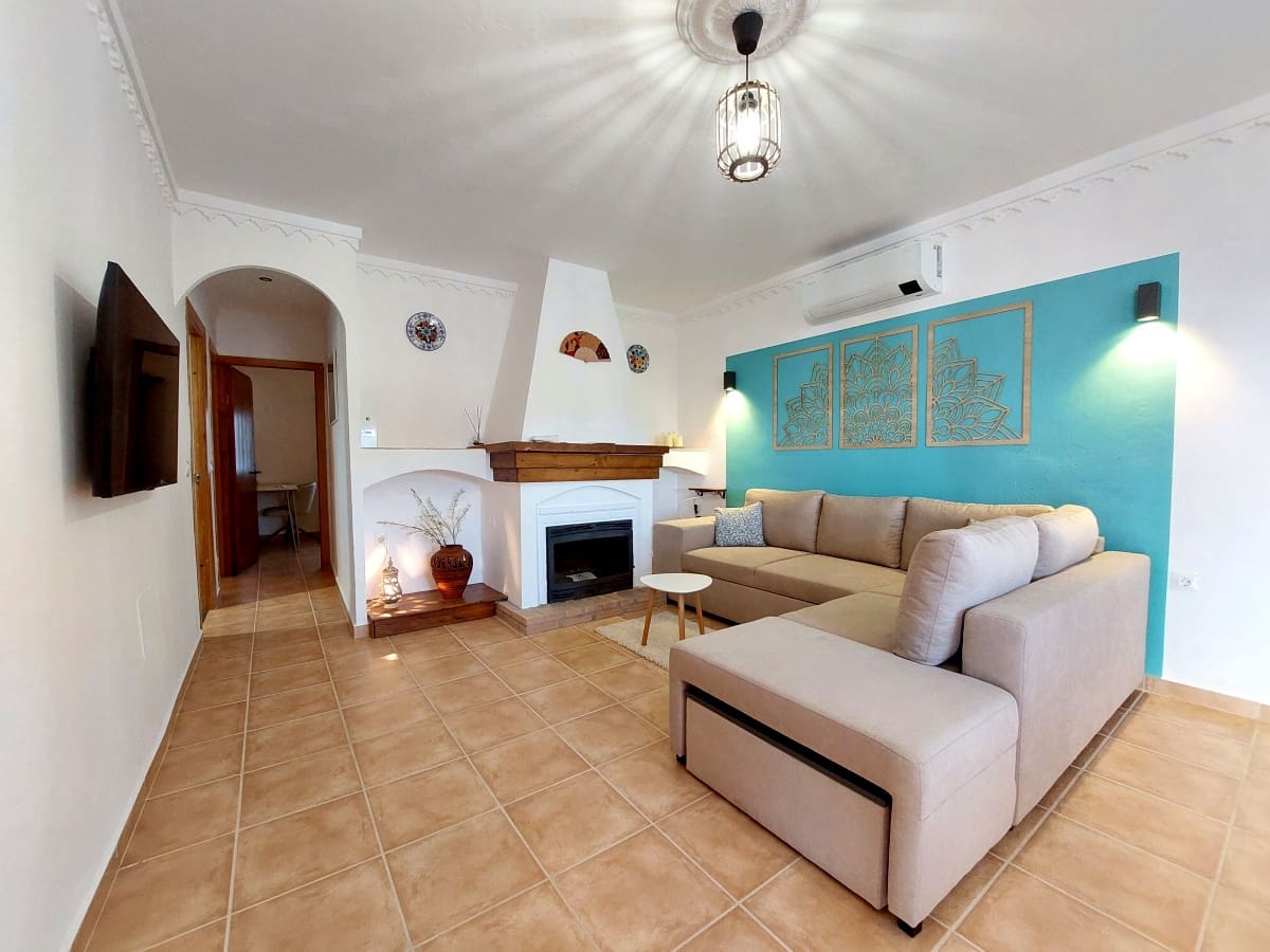 2 bedroom Townhouse for sale in Alcala de los Gazules with garage - € 89,800 (Ref: 9699305)