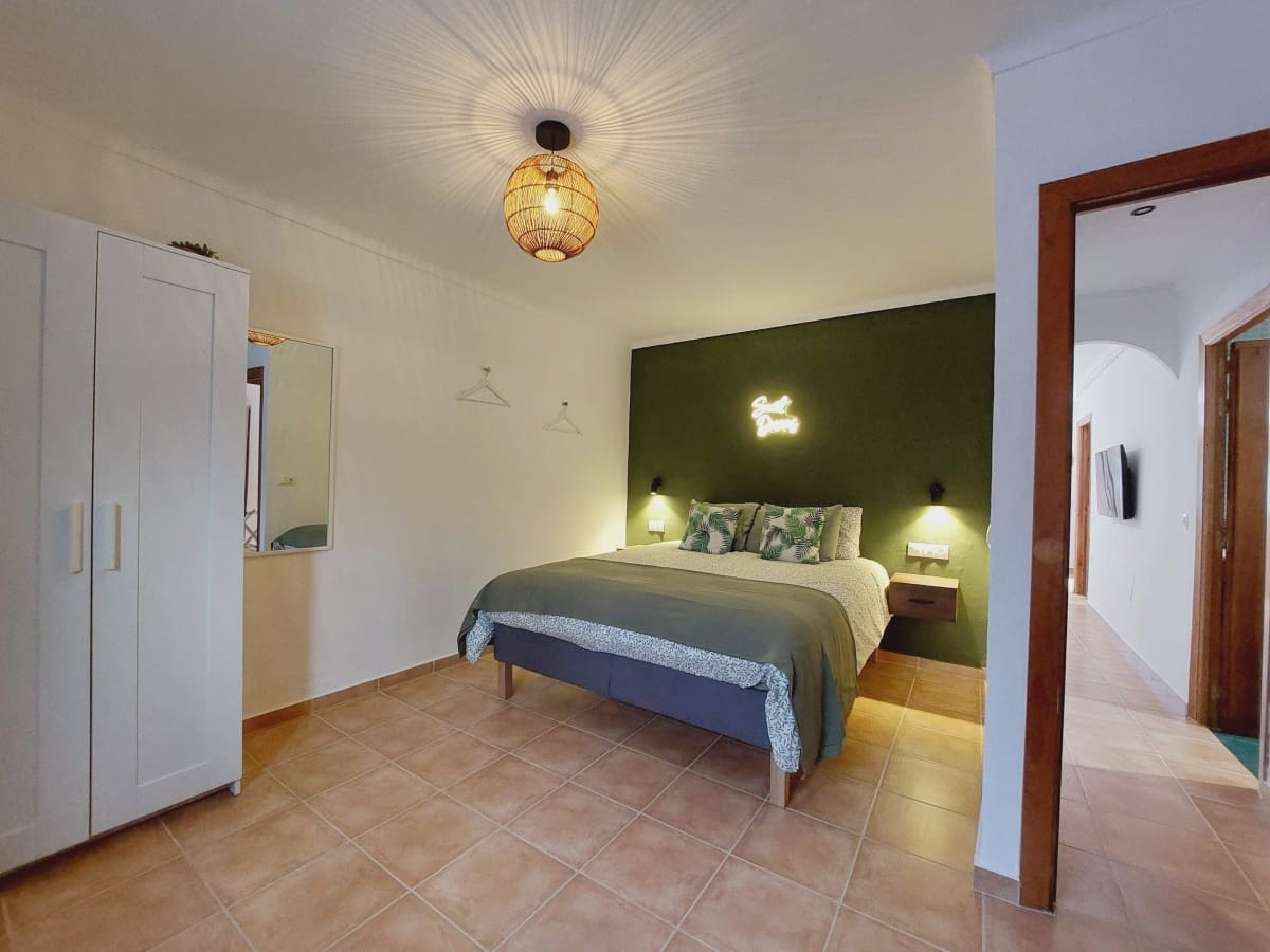 2 bedroom Townhouse for sale in Alcala de los Gazules with garage - € 89,800 (Ref: 9699305)