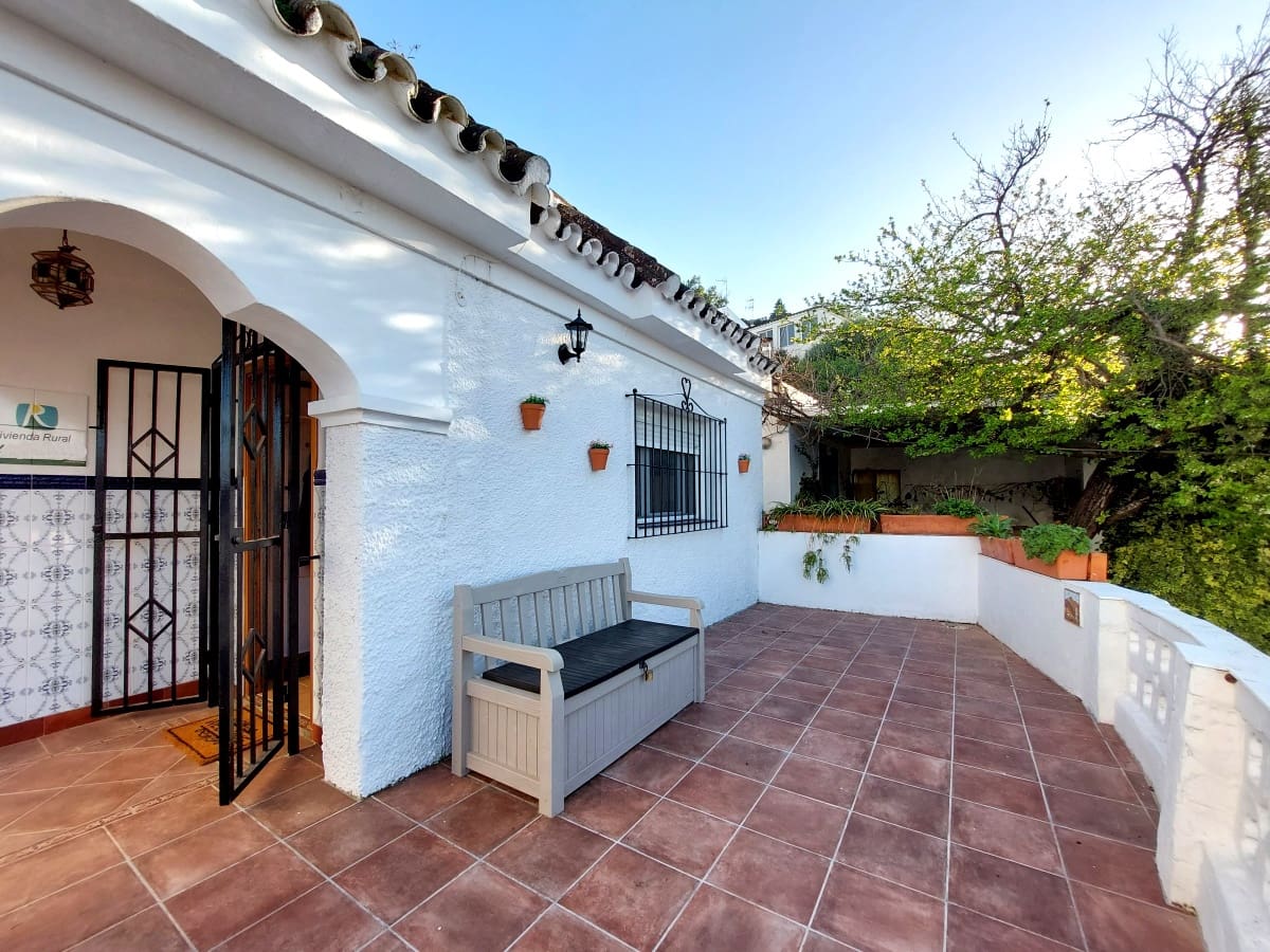 2 bedroom Townhouse for sale in Alcala de los Gazules with garage - € 89,800 (Ref: 9699305)