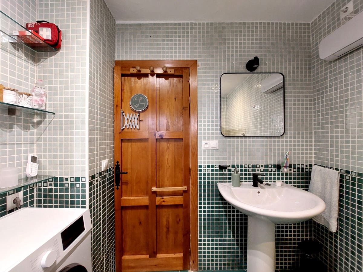 2 bedroom Townhouse for sale in Alcala de los Gazules with garage - € 89,800 (Ref: 9699305)