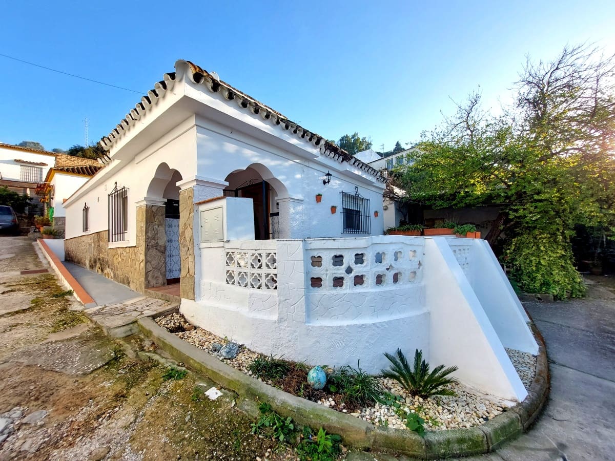 2 bedroom Townhouse for sale in Alcala de los Gazules with garage - € 89,800 (Ref: 9699305)