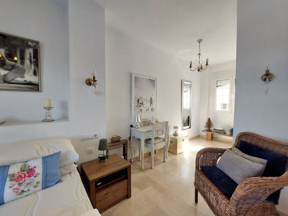 2 bedroom Townhouse for sale in Medina-Sidonia - € 285,000 (Ref: 9788848)