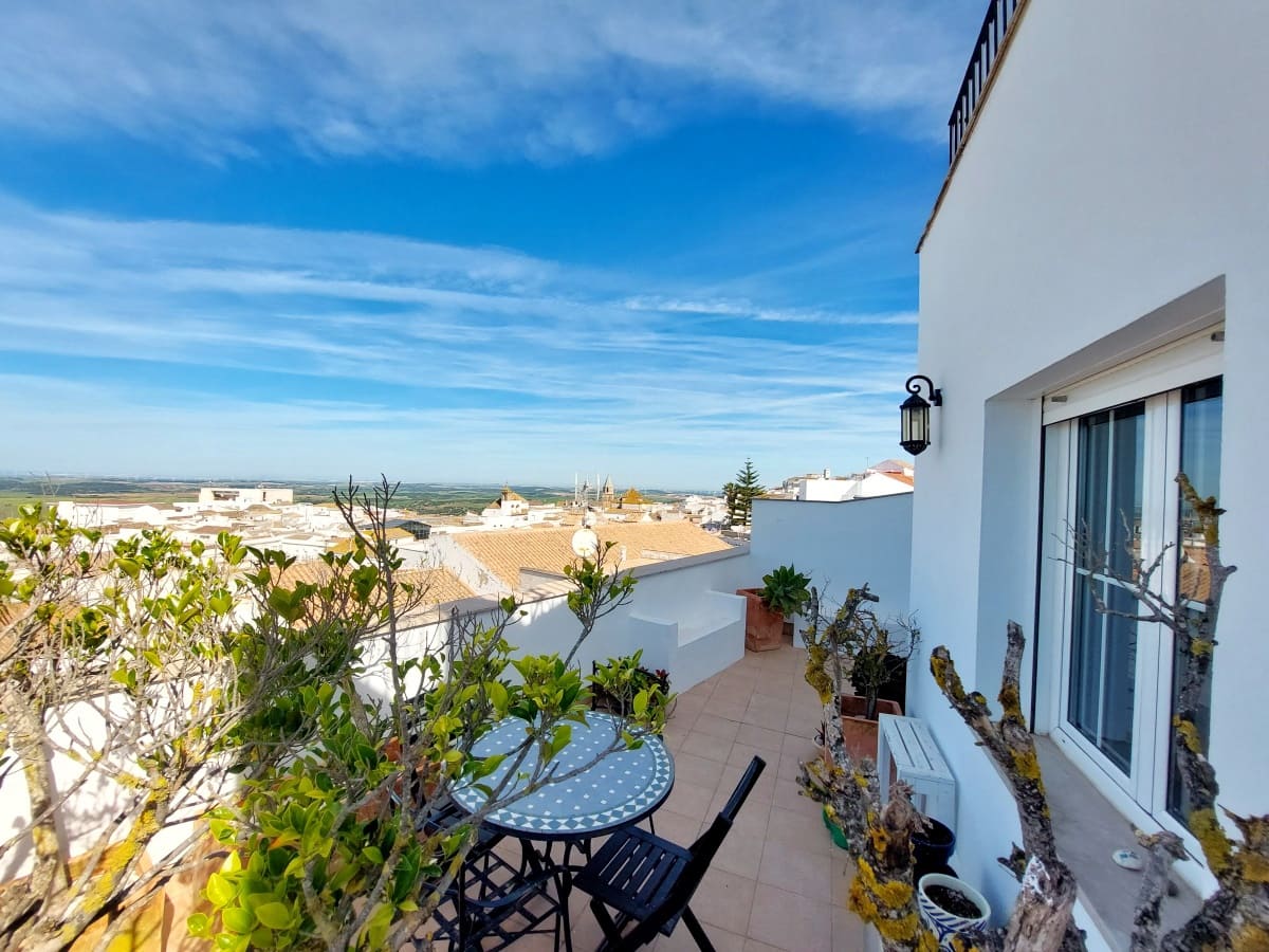 2 bedroom Townhouse for sale in Medina-Sidonia - € 285,000 (Ref: 9788848)