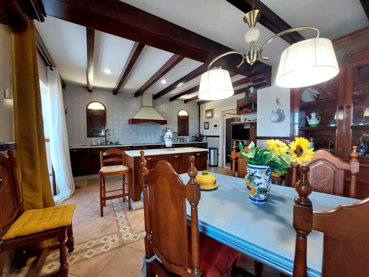 5 sypialnia Dom na sprzedaż w Medina-Sidonia z garażem - 598 950 € (Ref: 9793730)