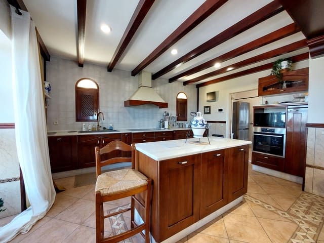 5 sypialnia Dom na sprzedaż w Medina-Sidonia z garażem - 598 950 € (Ref: 9793730)