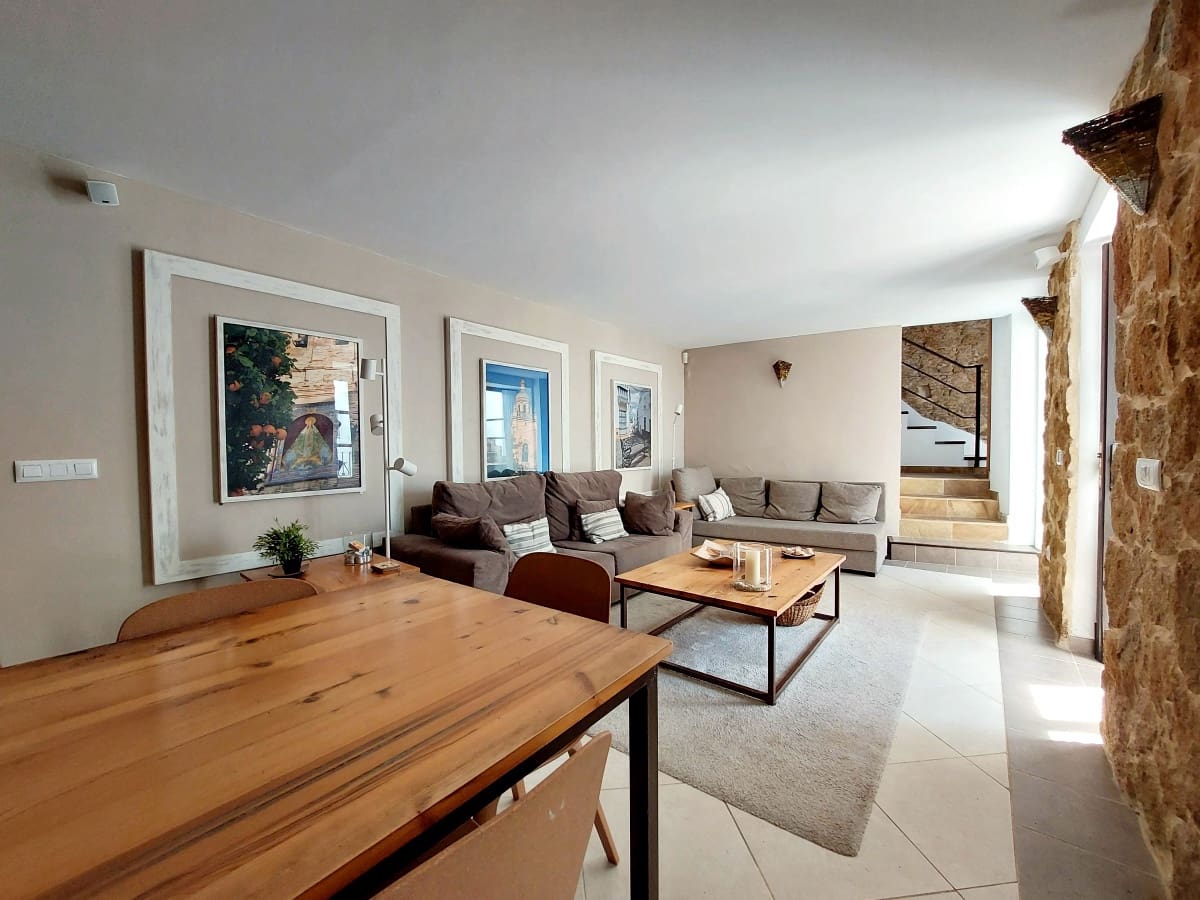 2 soveværelse Byhus til salg i Medina-Sidonia med swimmingpool - € 299.950 (Ref: 9800705)