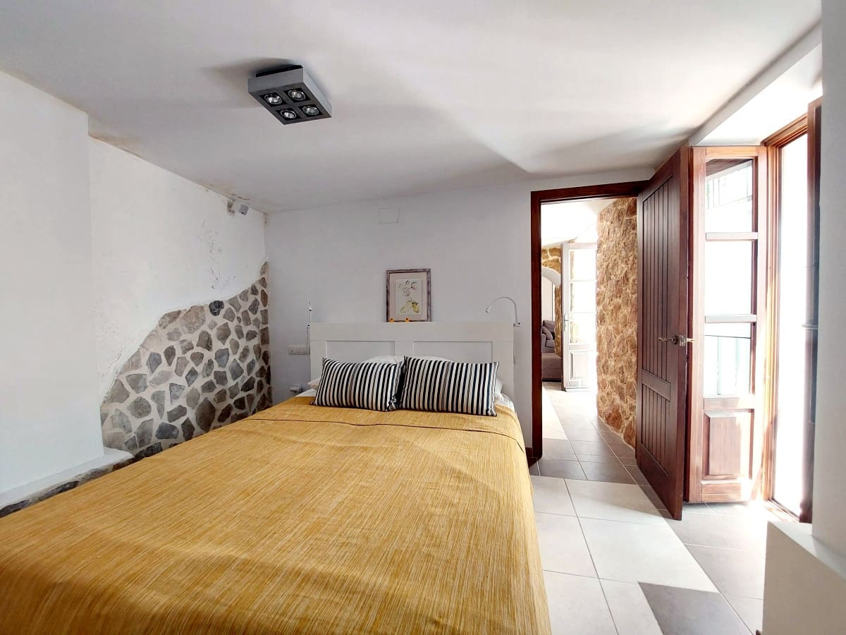 2 soveværelse Byhus til salg i Medina-Sidonia med swimmingpool - € 299.950 (Ref: 9800705)