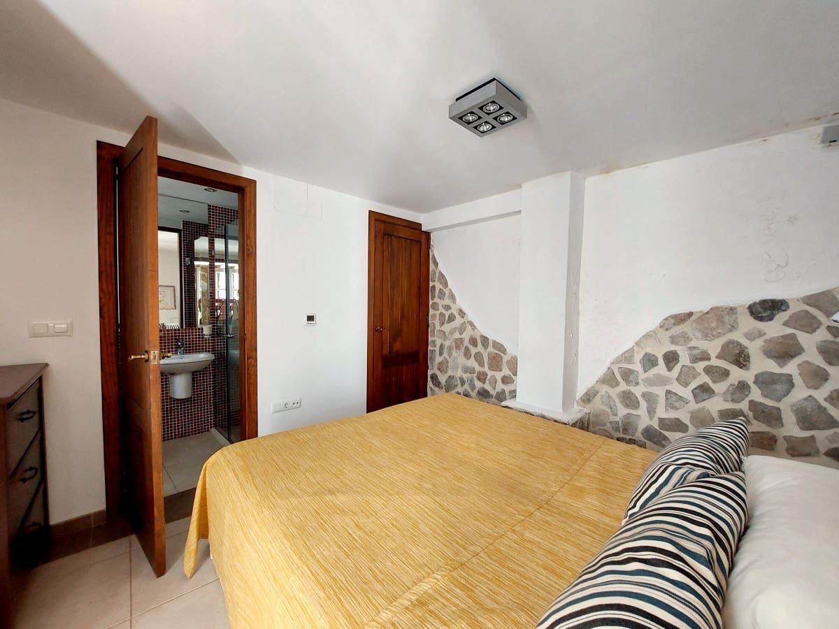 2 soveværelse Byhus til salg i Medina-Sidonia med swimmingpool - € 299.950 (Ref: 9800705)