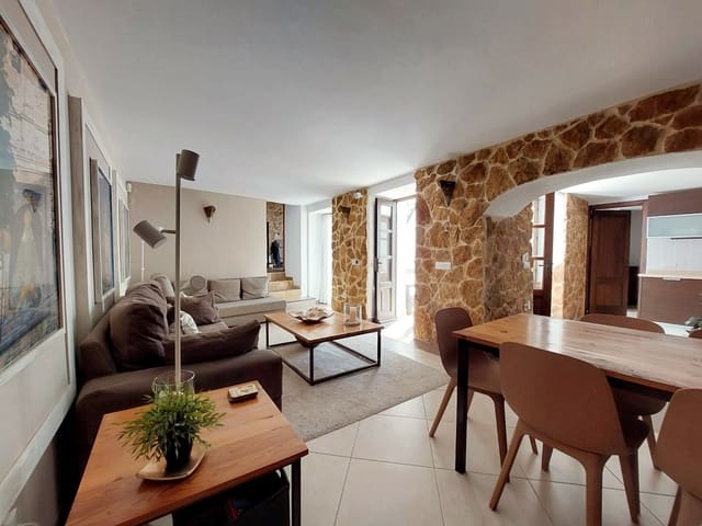 2 soveværelse Byhus til salg i Medina-Sidonia med swimmingpool - € 299.950 (Ref: 9800705)