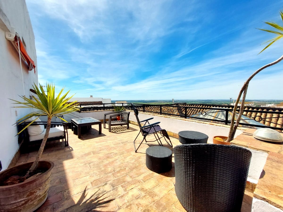 2 soveværelse Byhus til salg i Medina-Sidonia med swimmingpool - € 299.950 (Ref: 9800705)