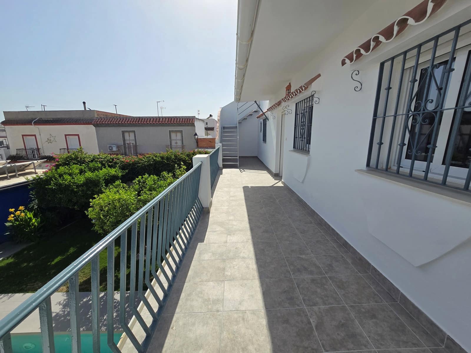 5 Zimmer Haus zu verkaufen in Paterna de Rivera mit Pool Garage - 279.000 € (Ref: 9932537)