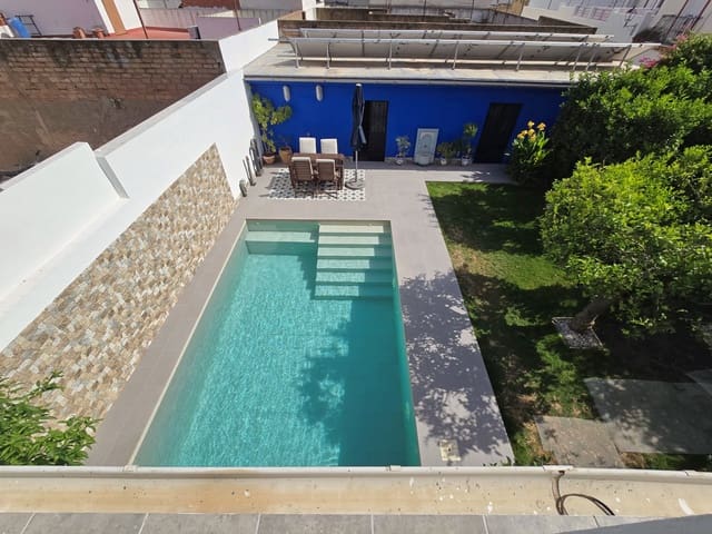 5 quarto Casa em Banda para venda em Paterna de Rivera com piscina garagem - 279 000 € (Ref: 9932537)