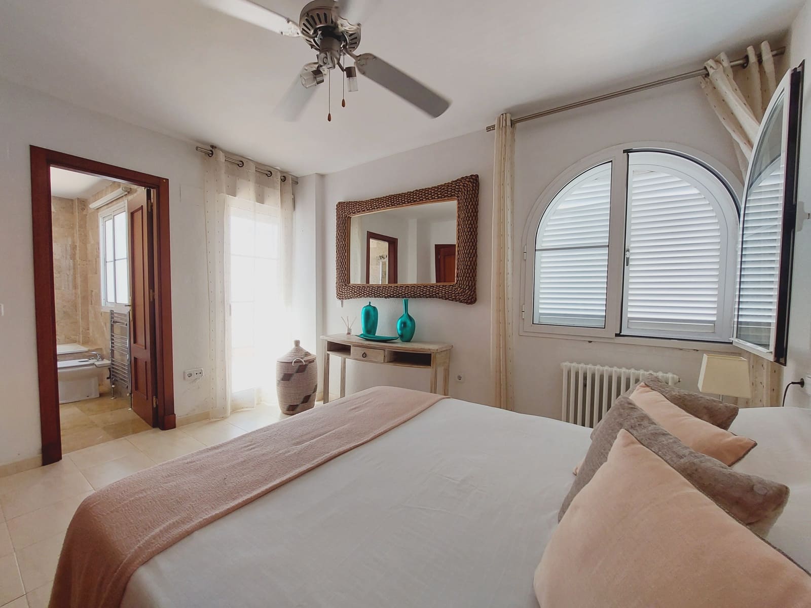 4 soverom Hus til salgs i Medina-Sidonia med svømmebasseng garasje - € 325 000 (Ref: 9950658)