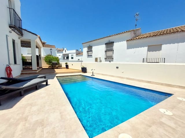 4 bedroom Townhouse for sale in Medina-Sidonia with pool garage - € 325,000 (Ref: 9950658)