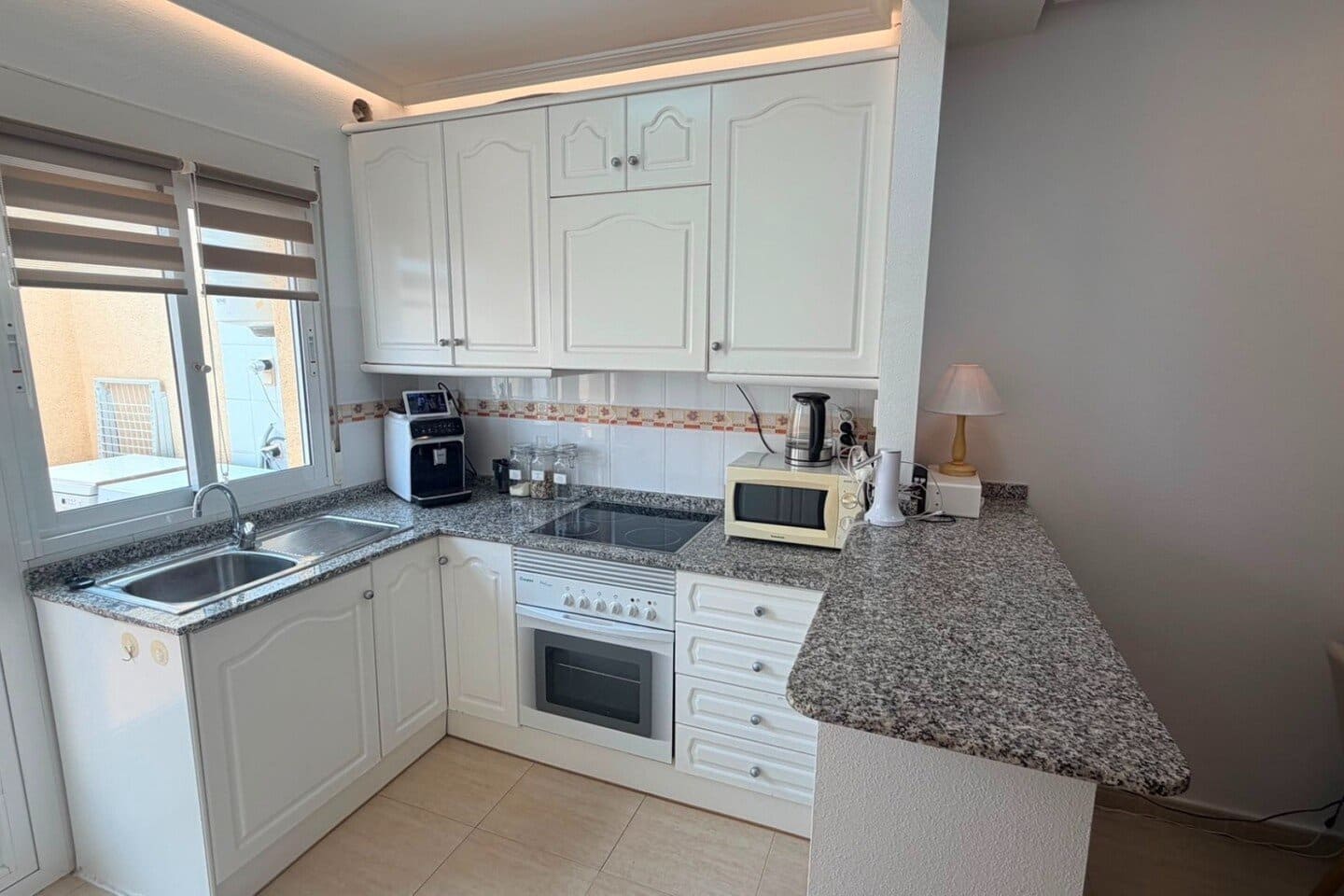2 slaapkamer Huis te koop in Los Montesinos - € 168.000 (Ref: 10004665)