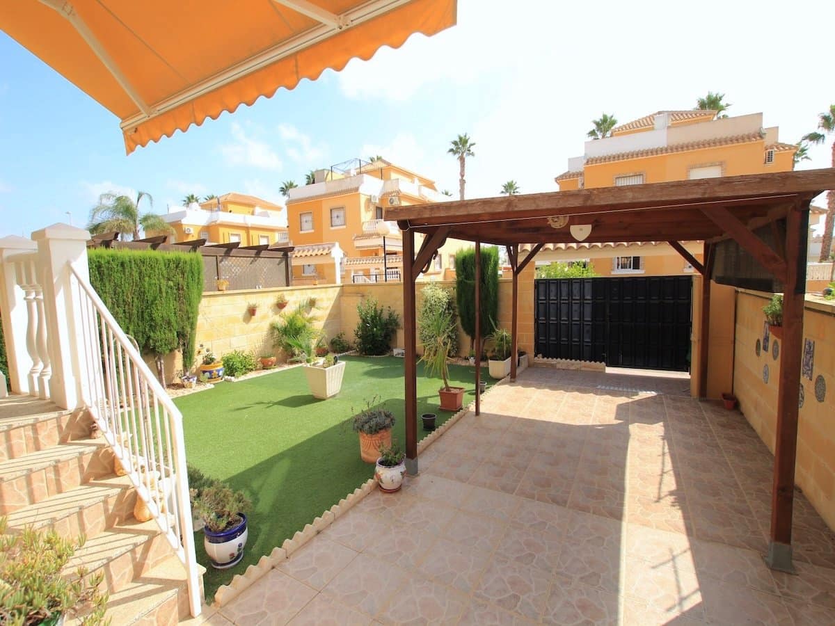 3 soverom Hus til salgs i Ciudad Quesada - € 239 950 (Ref: 10012289)