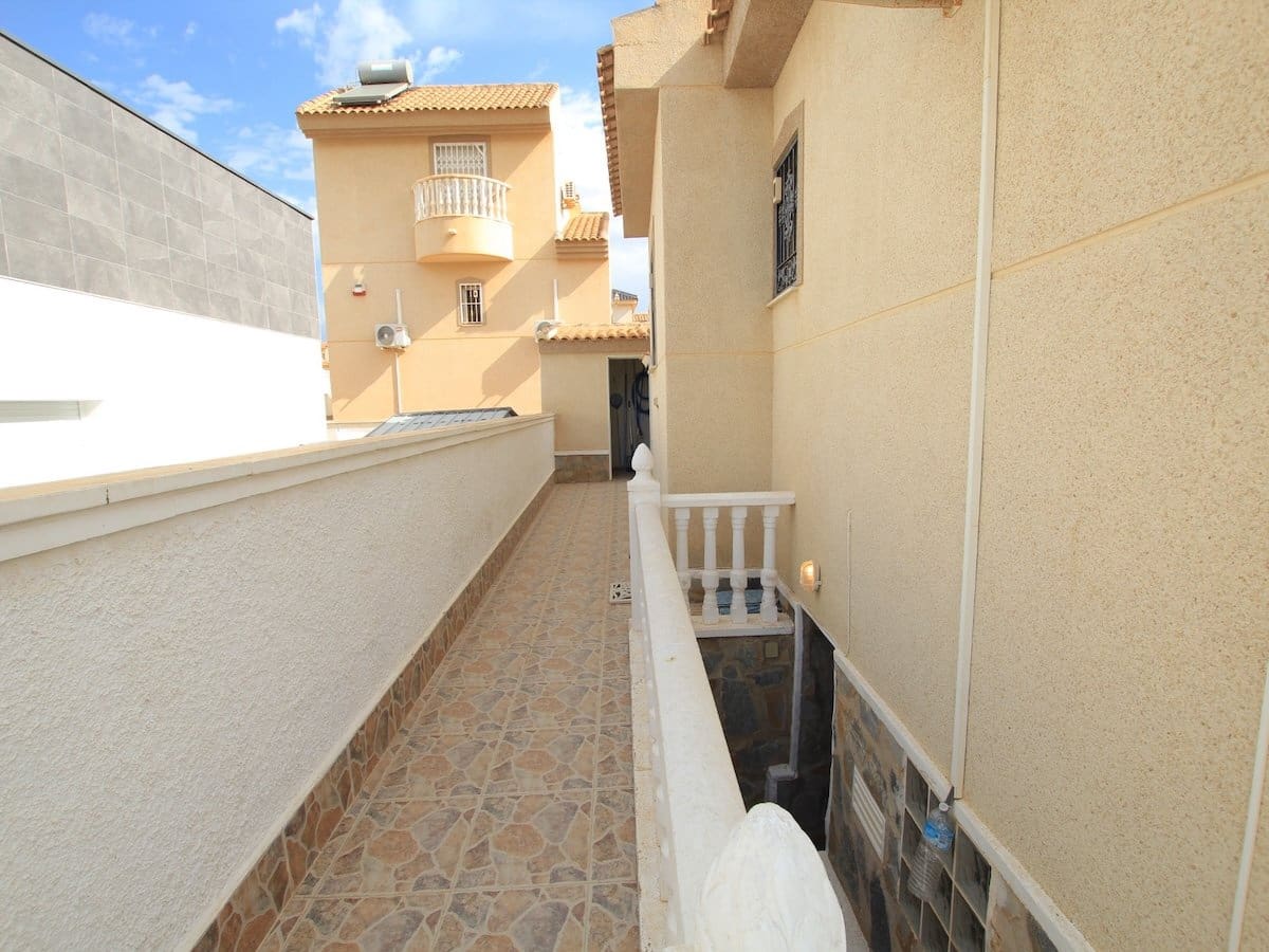 3 chambre Villa/Maison à vendre à Benimar avec piscine - 349 000 € (Ref: 10039255)