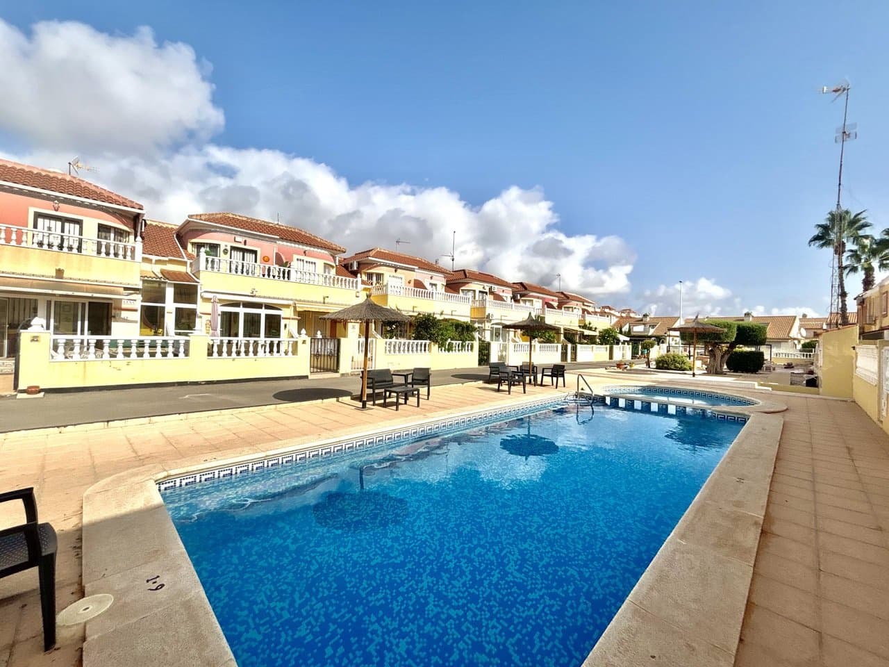 2 Zimmer Apartment zu verkaufen in La Zenia - 189.000 € (Ref: 10044012)