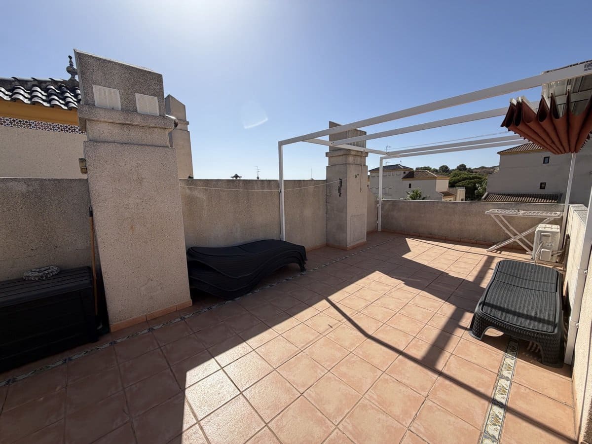 Apartamento de 2 habitaciones en Villamartin en venta - 199.000 € (Ref: 10045880)